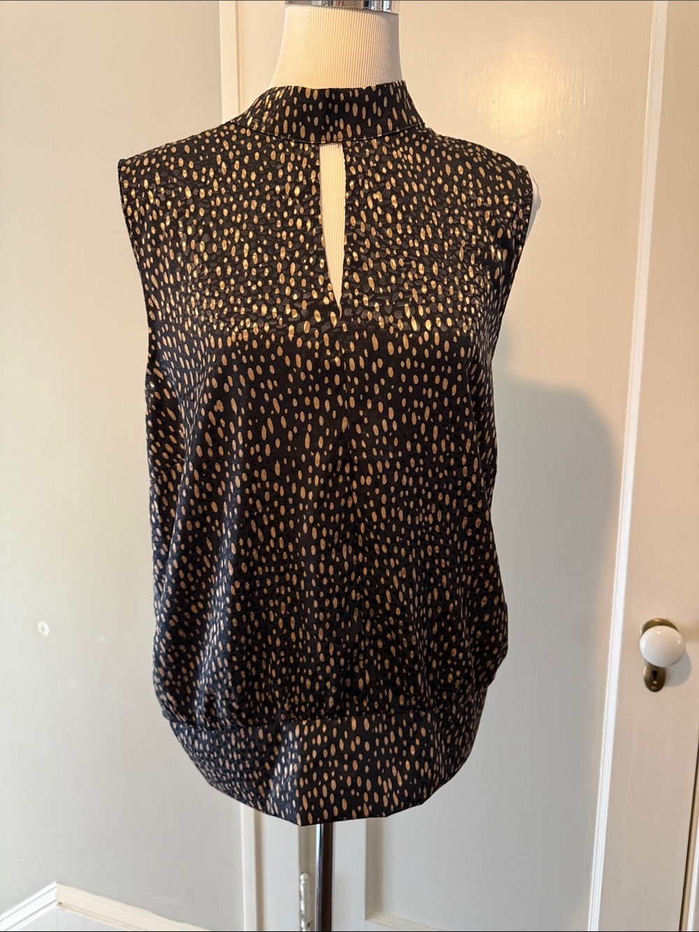 Liverpool Sleeveless Satin Keyhole Blouse with gold dots